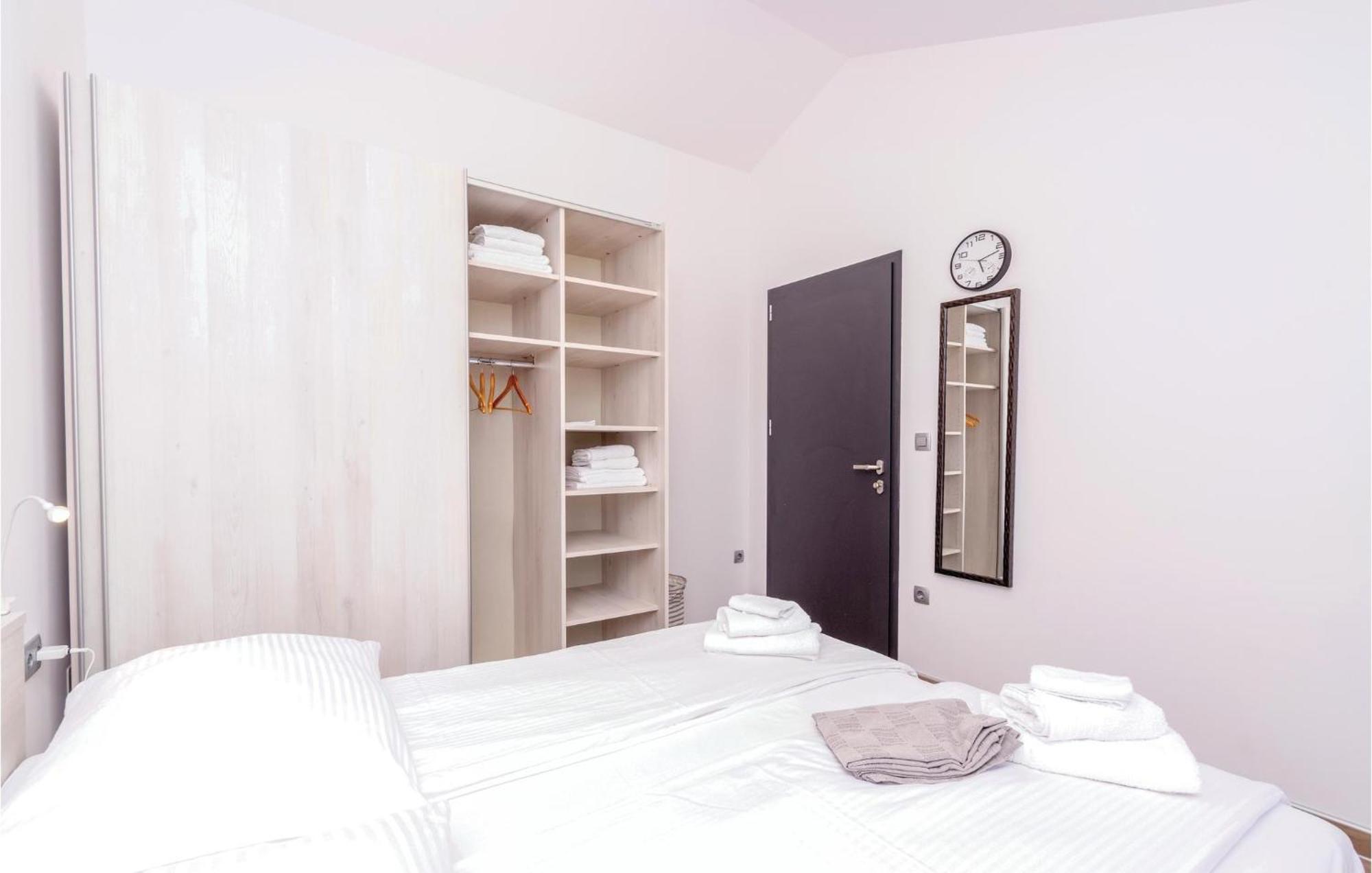 Nice Home In Kneze With Wifi Pupnat Exterior photo